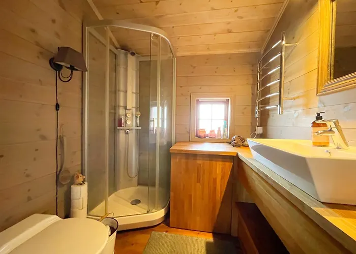 Koia - Flott Beliggenhet Ved Vannet Vegår