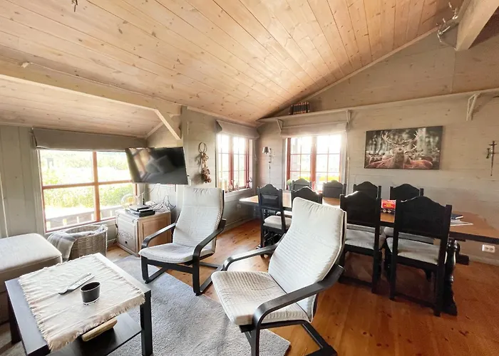 Koia - Flott Beliggenhet Ved Vannet Vegår Alpehytte